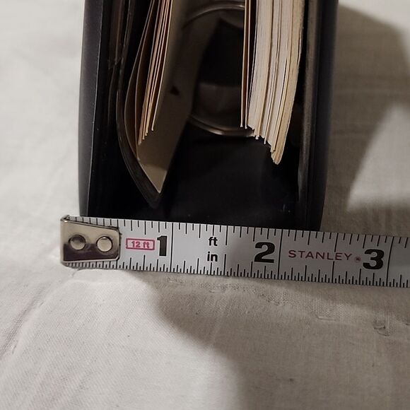 LARGE LOT of Weight Watchers Items - Binder, Booklets, Tongs, & Charms/Keychains - Picture 8 of 15